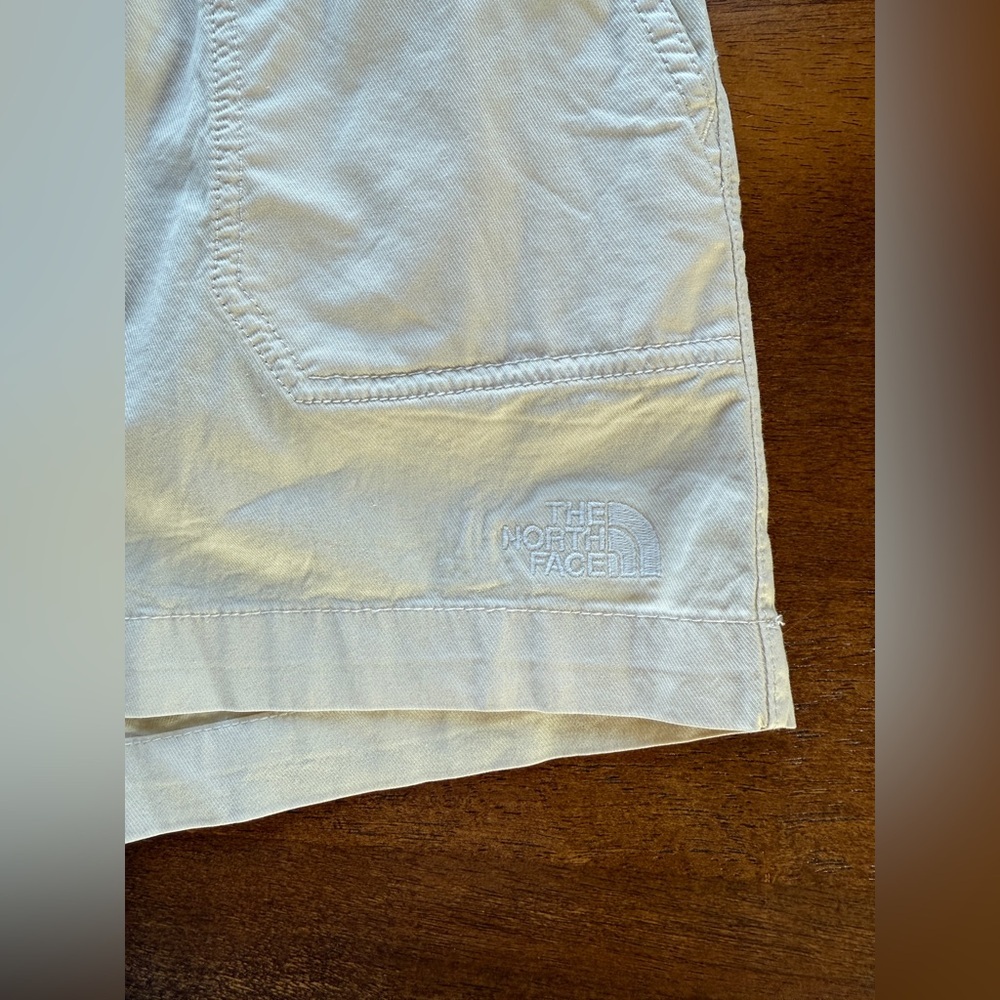 The North Face Motion Pull on Short Vintage White Women's Large NWT - Picture 7 of 8